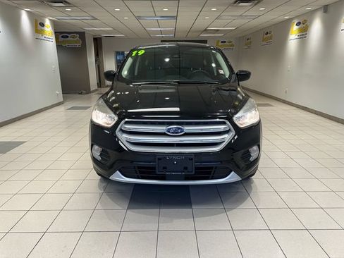 Used 2019 Ford Escape SE FWD image 25