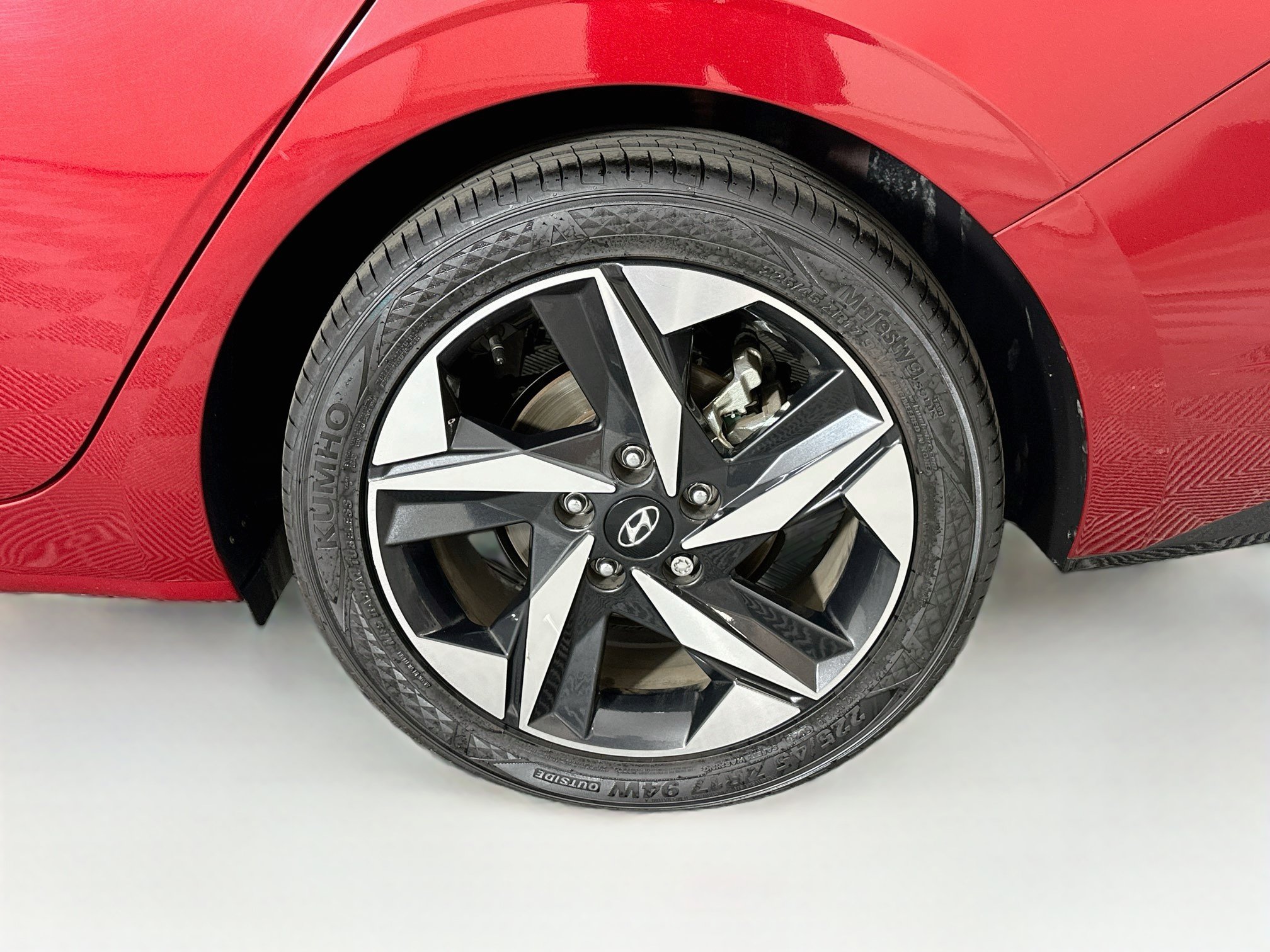 Used 2023 Hyundai Elantra Limited FWD image 11