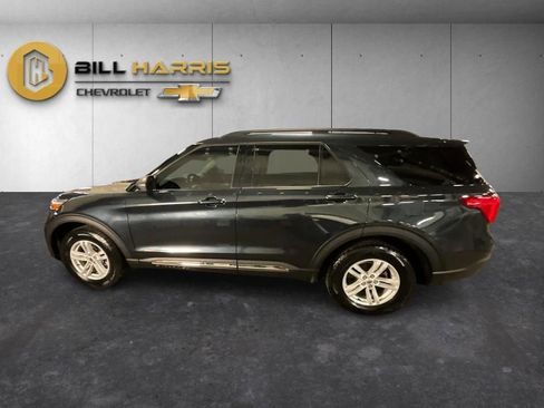 Used 2024 Ford Explorer XLT w/ Equipment Group 202A AWD/4WD image 12