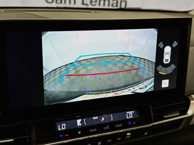 Used 2025 Toyota Sienna XLE w/ XLE Plus Package AWD/4WD image 14