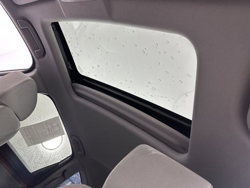 Used 2021 Honda CR-V EX image 16