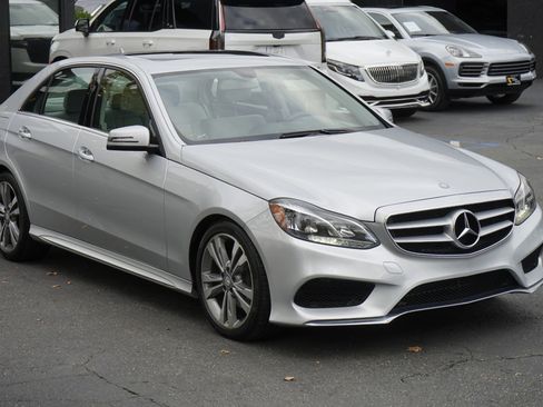 Used 2014 Mercedes-Benz E 350 Sedan image 6
