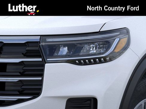 New 2026 Ford Explorer Active image 18