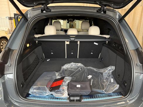 New 2026 Mercedes-Benz GLE 63 AMG S image 34