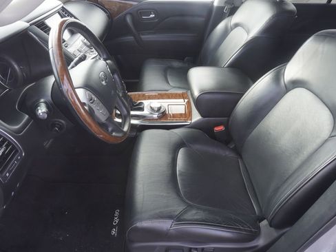 Used 2018 INFINITI QX80 4WD w/ Driver Assistance Package image 19