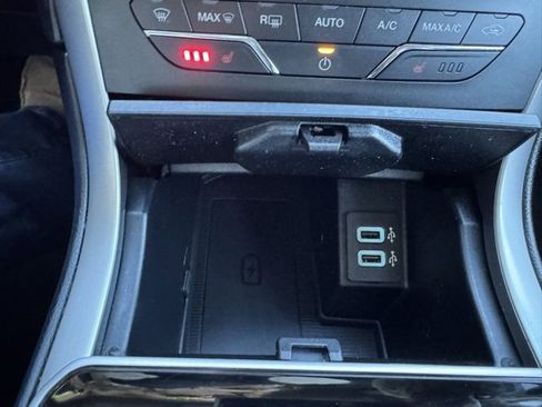 Certified 2019 Ford Edge SEL w/ Equipment Group 201A image 20