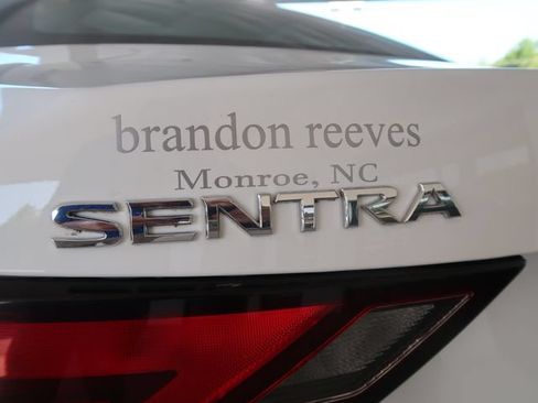 Used 2022 Nissan Sentra SV FWD image 46