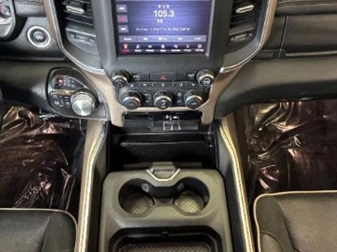Used 2020 RAM 1500 Laramie AWD/4WD image 24