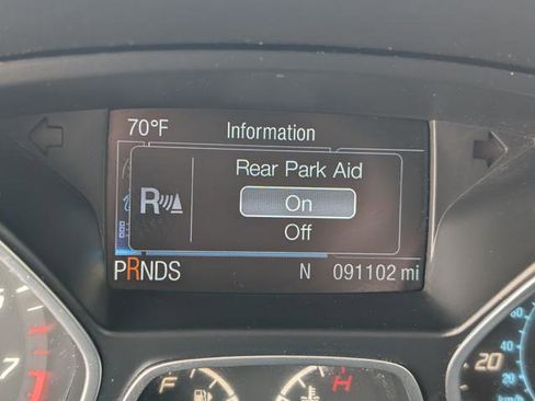 Used 2016 Ford Escape SE w/ SE Chrome Package image 9