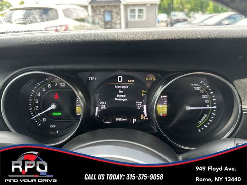 Used 2021 Jeep Wrangler Unlimited Sahara w/ Cold Weather Group AWD/4WD image 19