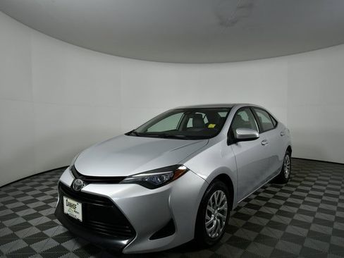 Used 2017 Toyota Corolla L image 6