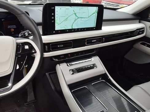 New 2026 Lincoln Aviator Reserve image 28