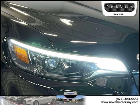 Used 2022 Jeep Cherokee Limited w/ Mopar Interior Package AWD/4WD image 10