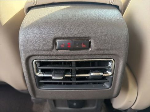 Used 2022 Lincoln Corsair AWD w/ Premium Package image 19