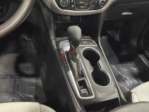 Used 2023 Chevrolet Equinox LT FWD image 40