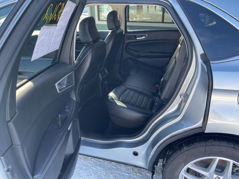 Used 2024 Ford Edge SEL image 35