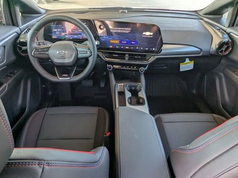 New 2026 Chevrolet Equinox EV RS image 5