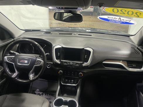Used 2020 GMC Terrain SLE w/ Elevation Edition image 23