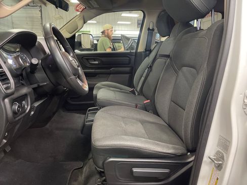 Used 2020 RAM 1500 Tradesman AWD/4WD image 14