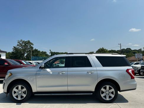 Used 2019 Ford Expedition Max XLT w/ Equipment Group 202A RWD image 4