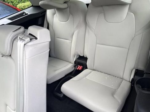 Used 2025 Volvo XC90 T8 Plus w/ Protection Package Premier AWD/4WD image 6