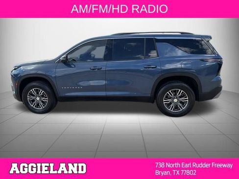 Used 2024 Chevrolet Traverse LT FWD image 8