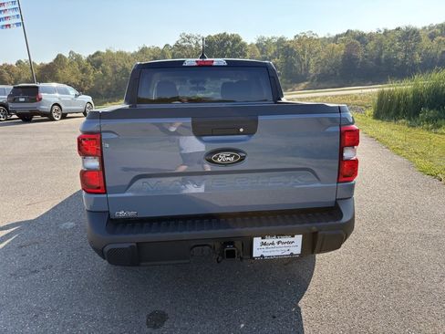 New 2025 Ford Maverick XLT w/ Black Appearance Package image 4