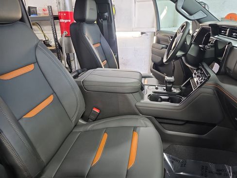 New 2026 GMC Sierra 1500 AT4 w/ AT4 Premium Package AWD/4WD image 10