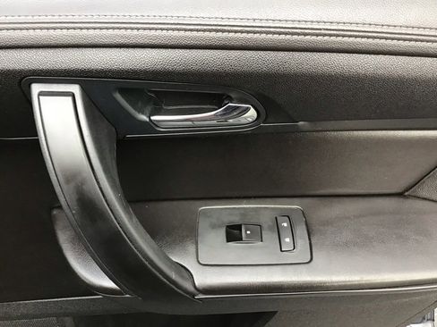 Used 2016 Chevrolet Traverse LT image 13
