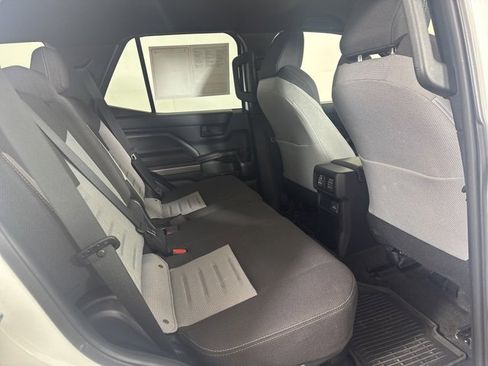 Used 2025 Toyota 4Runner TRD Off-Road image 5