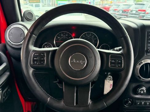 Used 2014 Jeep Wrangler Unlimited Sahara w/ Max Tow Package image 21