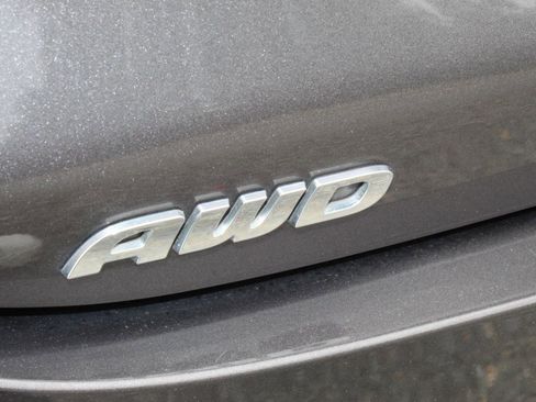 Used 2016 Chrysler 200 S AWD/4WD image 5