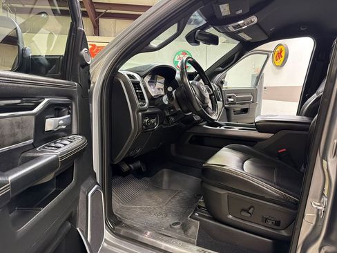 Used 2022 RAM 3500 Laramie AWD/4WD image 23