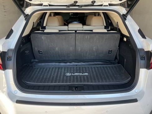 Used 2022 Lexus RX 350L FWD w/ Premium Package image 18