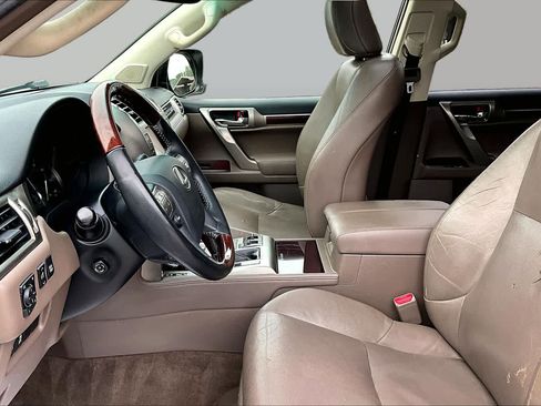 Used 2015 Lexus GX 460 w/ Premium Package AWD/4WD image 10