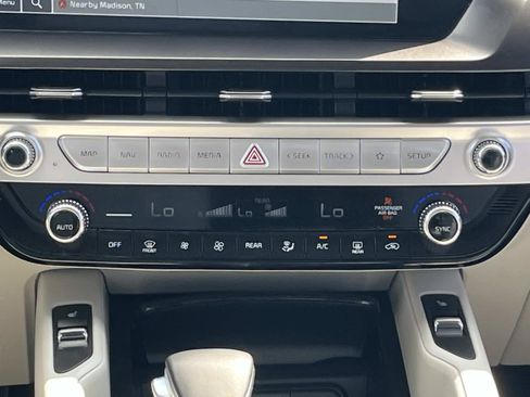 Used 2023 Kia Telluride S w/ S Sunroof Package FWD image 15