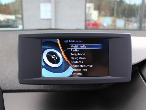 Used 2016 BMW i3 w/ Range Extender image 9