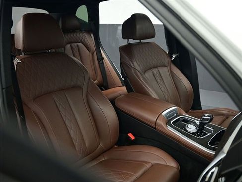 Used 2023 BMW X5 M50i w/ Executive Package image 26