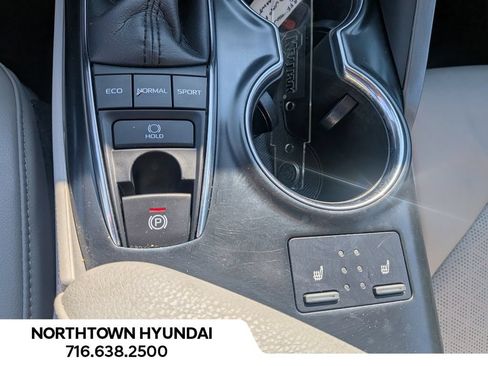 Used 2019 Toyota Camry XSE FWD image 15