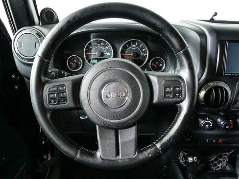 Used 2012 Jeep Wrangler Unlimited Sport image 11