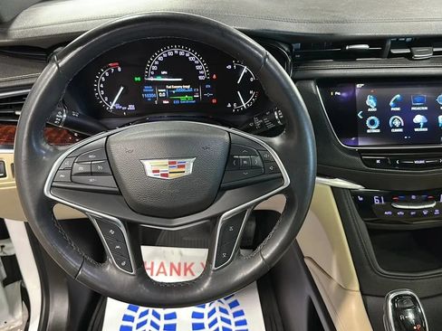 Used 2017 Cadillac XT5 Luxury w/ Driver Awareness Package AWD/4WD image 22