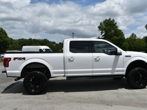 Used 2016 Ford F150 Lariat w/ Equipment Group 502A Luxury AWD/4WD image 5