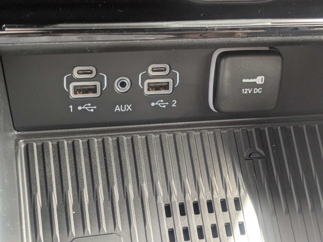 New 2027 Jeep Grand Cherokee Altitude AWD/4WD image 23