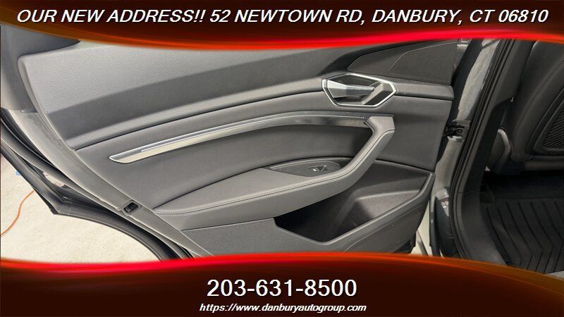 Used 2021 Audi e-tron Premium w/ Convenience Plus Package AWD/4WD image 30