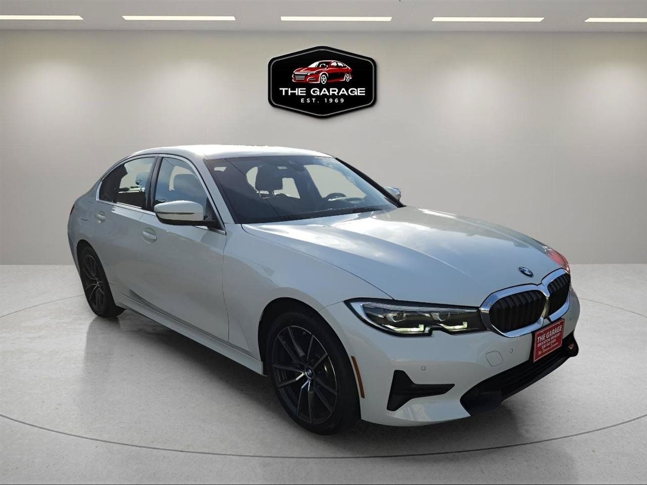 Used 2019 BMW 330i xDrive Sedan w/ Convenience Package AWD/4WD image 8
