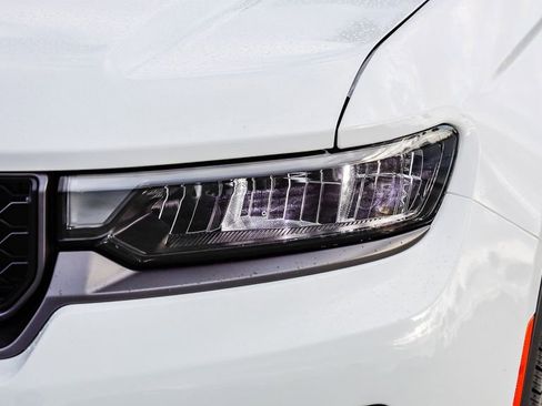 New 2026 Jeep Grand Cherokee Limited AWD/4WD image 5