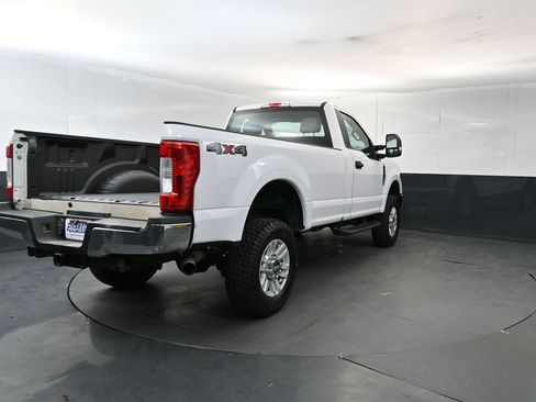 Used 2019 Ford F250 XL w/ STX Appearance Package AWD/4WD image 5
