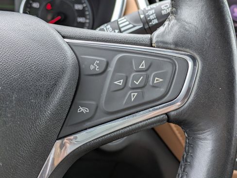 Used 2019 Chevrolet Equinox Premier FWD image 23
