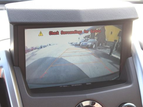 Used 2011 Cadillac SRX Luxury image 9