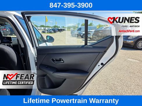 Used 2024 Nissan Sentra SV FWD image 23